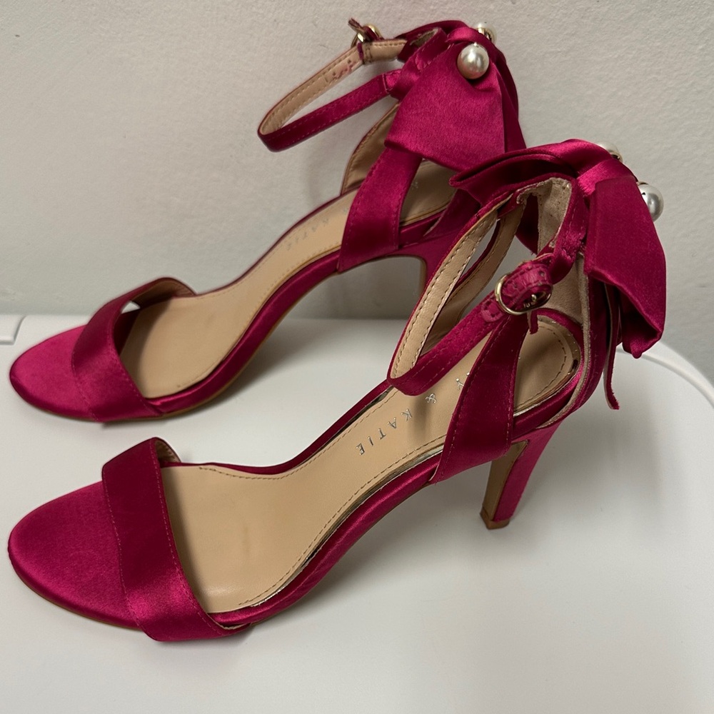 Kelly & Katie Tamatha Crimson Satin Heels - Picture 6 of 8